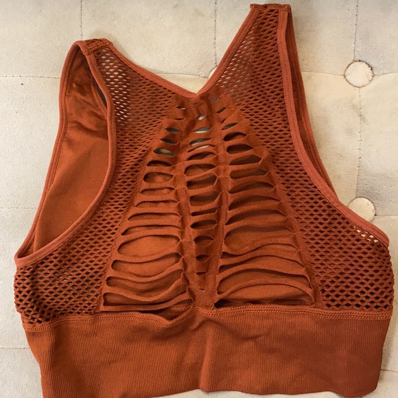 Mesh sports bra - Picture 2 of 2